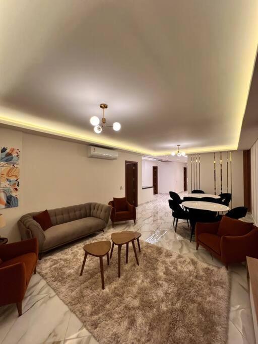 Apartment White Palace Served 21 Cairo
